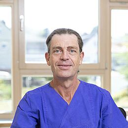Portrait Dr. A. Schmitt-Weigand Facharzt für Anästhesiologie